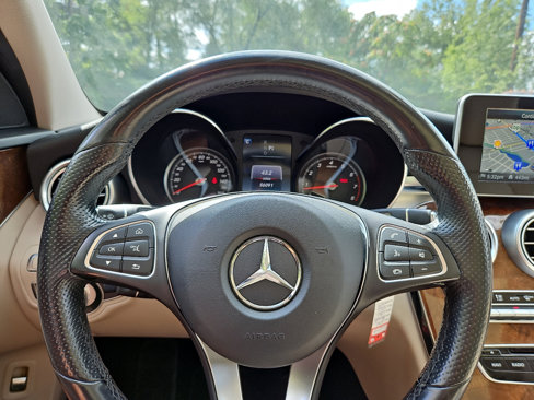 Used 2016 Mercedes-Benz C 300 Sedan w/ Premium 1 Package image 26