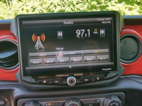 Used 2021 Jeep Wrangler Unlimited Sport image 16