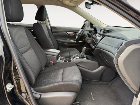 Used 2019 Nissan Rogue SV w/ Premium Package image 15