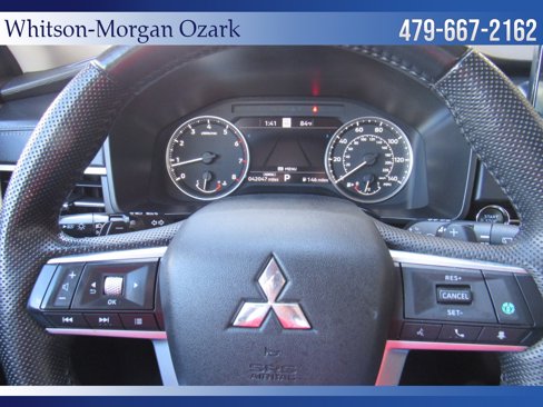 Used 2023 Mitsubishi Outlander SE image 30