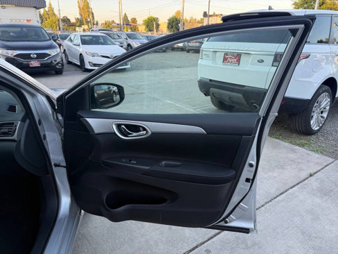 Used 2015 Nissan Sentra SV image 18
