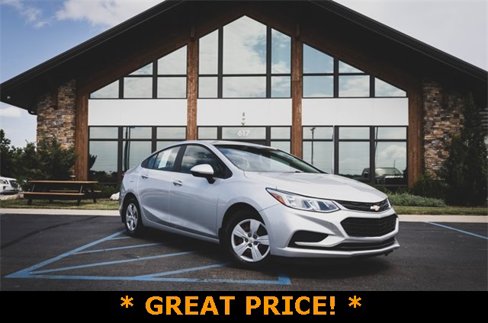 Used 2017 Chevrolet Cruze LS image 1