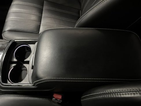 Used 2019 Chrysler 300 S image 21