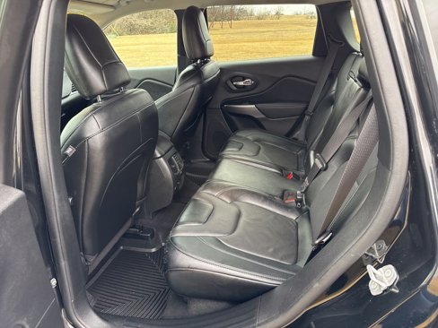 Used 2022 Jeep Cherokee Latitude Lux image 17
