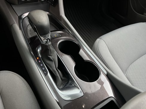 Used 2022 Chevrolet Malibu LS image 18