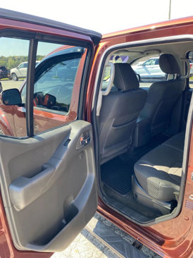 Used 2016 Nissan Frontier PRO-4X image 22