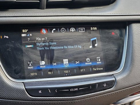 Used 2018 Cadillac XT5 Luxury w/ Driver Awareness Package image 22