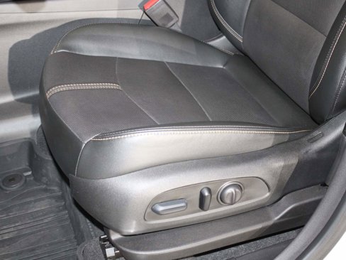 Used 2023 Chevrolet Equinox Premier image 15