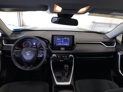 Certified 2021 Toyota RAV4 LE image 16