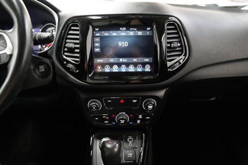 Used 2020 Jeep Compass Limited image 22