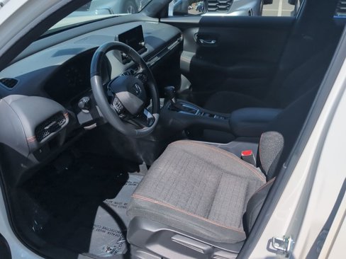 Used 2023 Honda HR-V Sport image 12