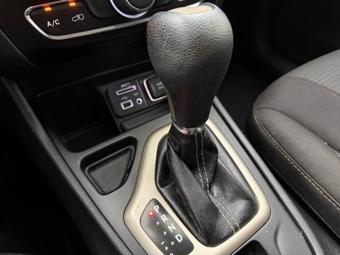 Used 2016 Jeep Cherokee Latitude image 19