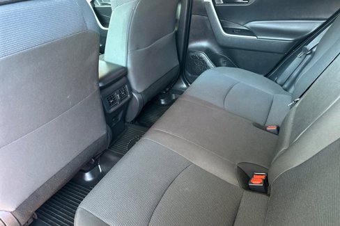 Certified 2022 Toyota RAV4 LE image 8