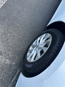 Used 2019 Nissan Sentra SV image 4