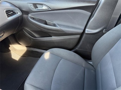 Used 2018 Chevrolet Cruze LT image 19