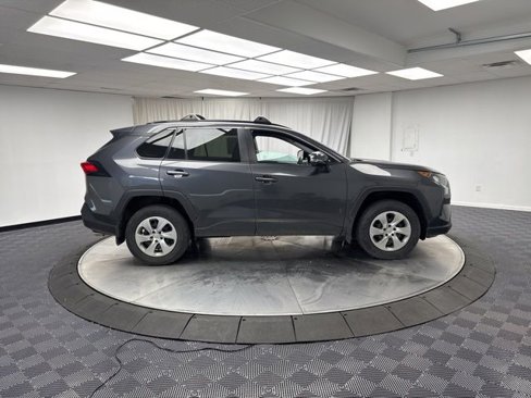 Used 2019 Toyota RAV4 LE image 6