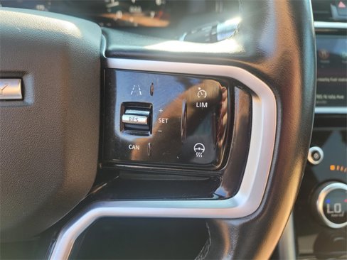Used 2022 Land Rover Discovery Sport SE image 28