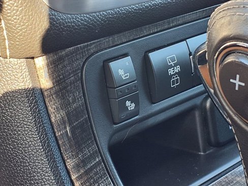 Used 2015 GMC Acadia SLT image 5