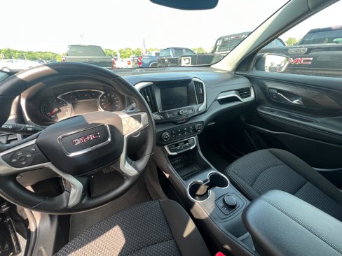 Used 2024 GMC Terrain SLE image 10