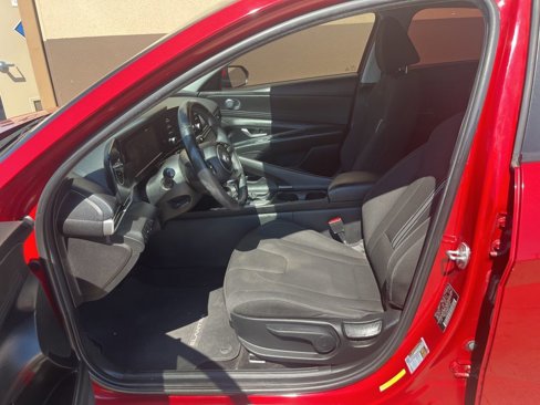 Used 2022 Hyundai Elantra SEL w/ Convenience Package image 29