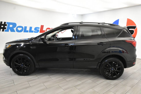 Used 2019 Ford Escape SE image 2
