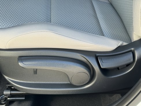 Certified 2025 Kia Soul LX w/ LX Technology Package image 20