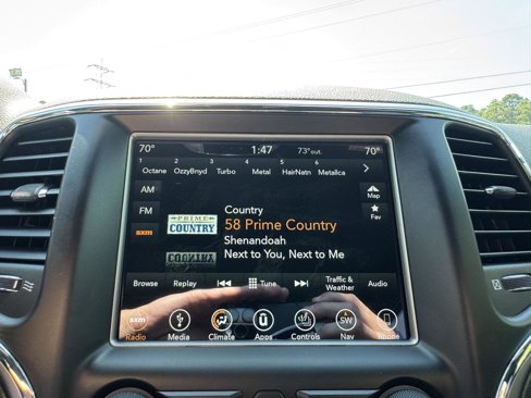 Used 2018 Jeep Grand Cherokee Altitude image 23