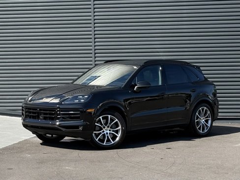 Certified 2024 Porsche Cayenne image 1