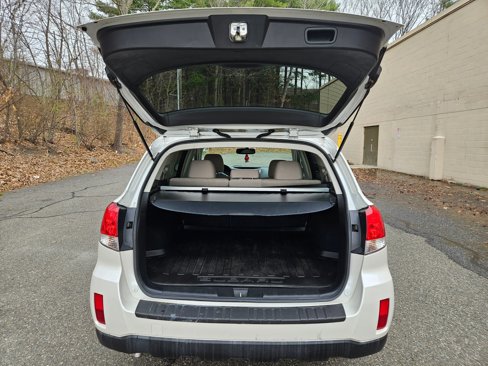 Used 2013 Subaru Outback 2.5i Premium image 7