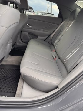 Used 2024 Hyundai Elantra SEL image 10
