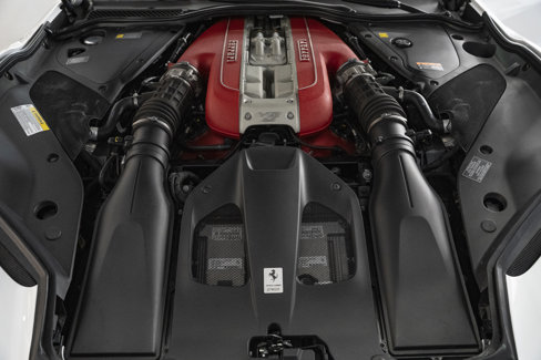Used 2022 Ferrari 812 GTS image 38