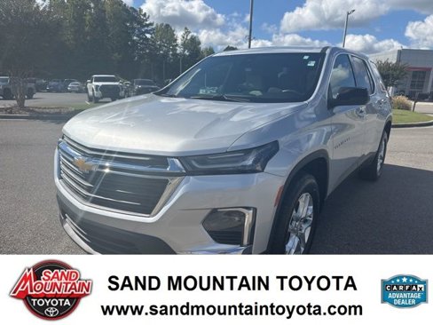Used 2022 Chevrolet Traverse LS image 7