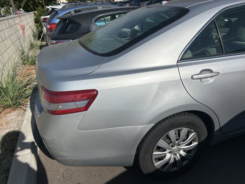 Used 2010 Toyota Camry LE image 10