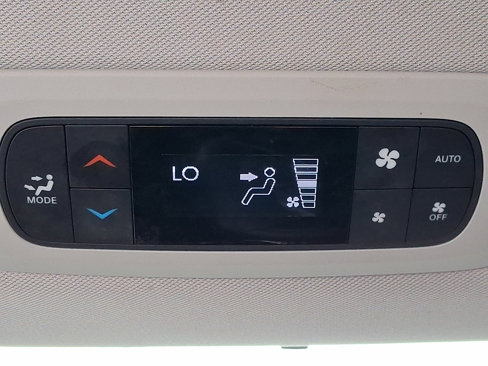 Used 2017 Chrysler Pacifica Touring-L Plus image 13