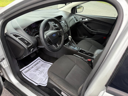 Used 2015 Ford Focus SE image 9