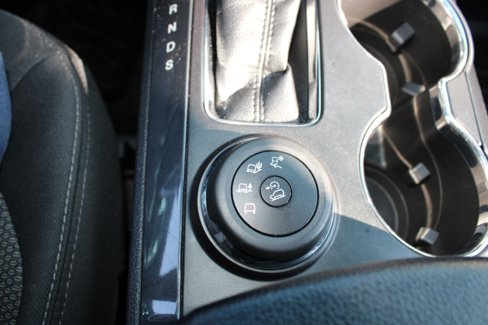 Used 2018 Ford Explorer XLT w/ Equipment Group 201A image 18