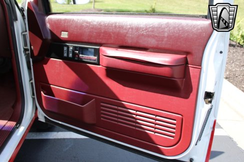 Used 1992 Chevrolet Silverado 1500 2WD Regular Cab image 23