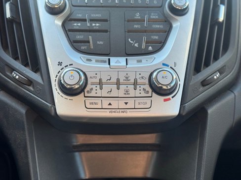 Used 2015 Chevrolet Equinox LTZ image 19