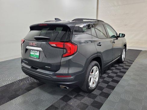 Used 2018 GMC Terrain SLE w/ Driver Convenience Package image 9