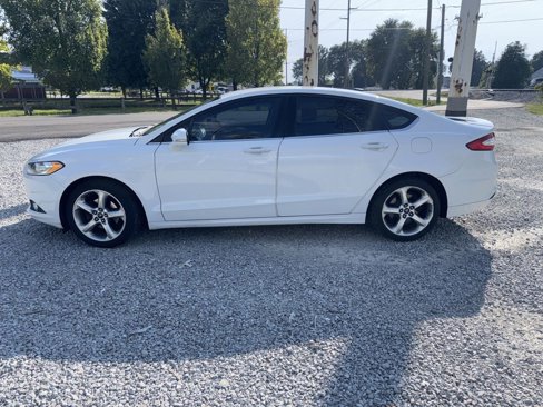 Used 2016 Ford Fusion SE image 3