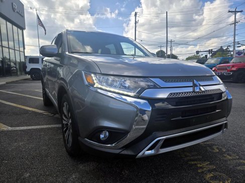 Used 2019 Mitsubishi Outlander SE image 4