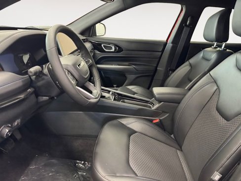 New 2026 Jeep Compass Latitude image 6