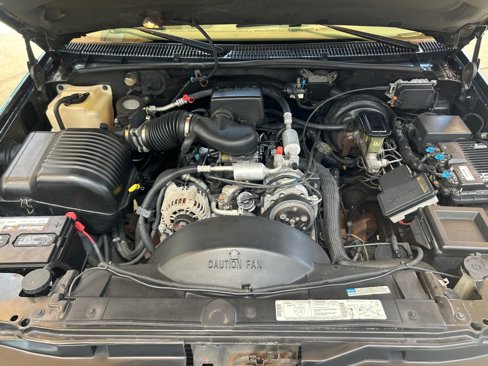 Used 1996 GMC Yukon SLE image 27