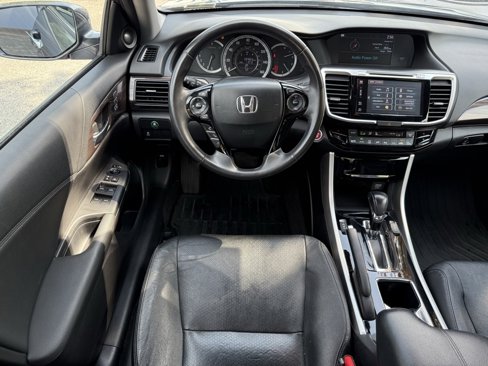 Used 2017 Honda Accord EX-L image 29