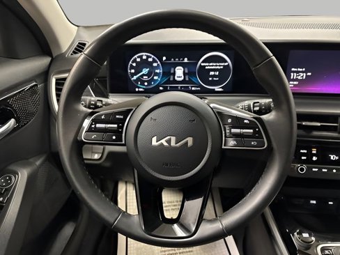 Used 2024 Kia Seltos X-Line image 14