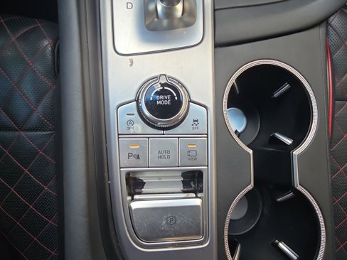 Used 2019 Genesis G70 2.0T Advanced w/ Sport Package image 24