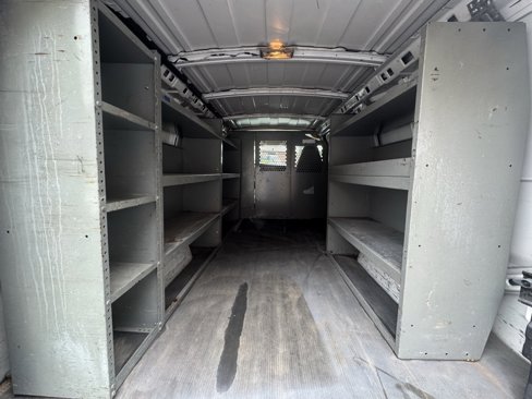 Used 2008 Chevrolet Express 3500 image 25
