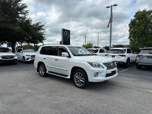 Used 2014 Lexus LX 570 4WD image 2