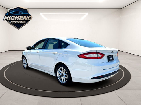 Used 2016 Ford Fusion SE image 4
