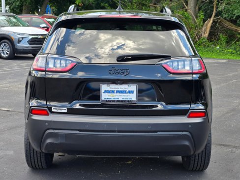 Used 2021 Jeep Cherokee Latitude Plus image 12
